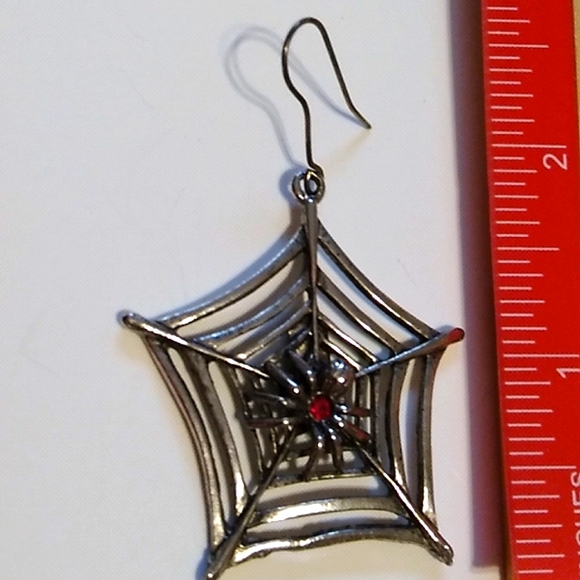 Nwt Spiderweb Earrings - Picture 4 of 5